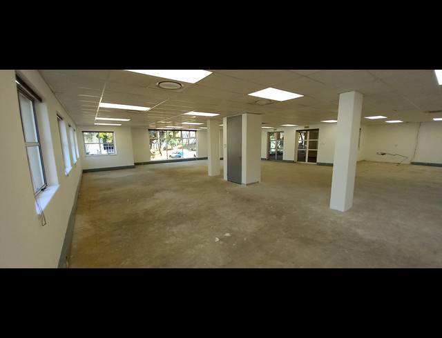 280M² OFFICE TO LET IN BRYANSTON